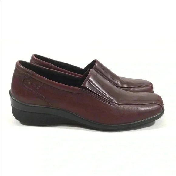 Ecco Women’s Slip On Loafers - Picture 4 of 6